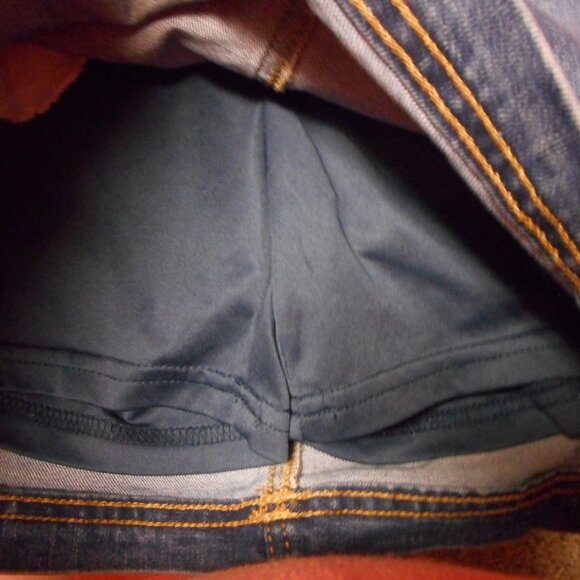 LEE women's Jean Skort/skirt with shorts(lining) attached,  blue - Picture 2 of 7